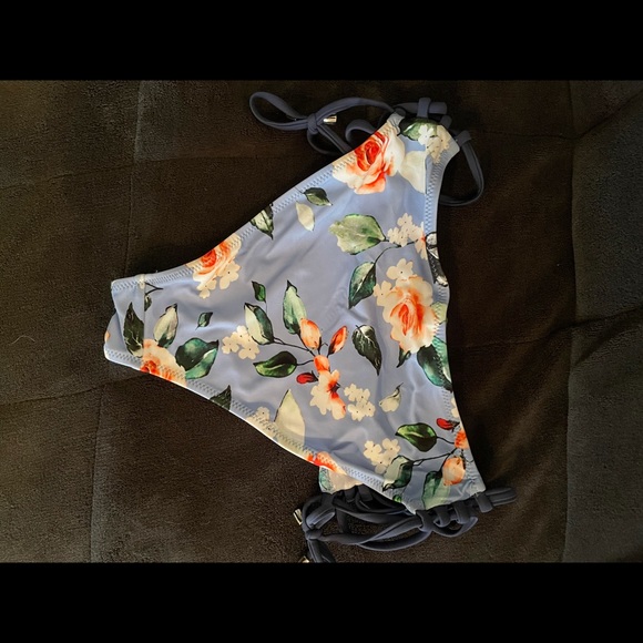 Bikini - floral/navy cupshe size S - Picture 3 of 10